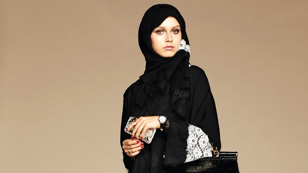 Thời trang Hồi Giáo – Modest Fashion và mối liên can tới vấn nạn xâm hại tình dục